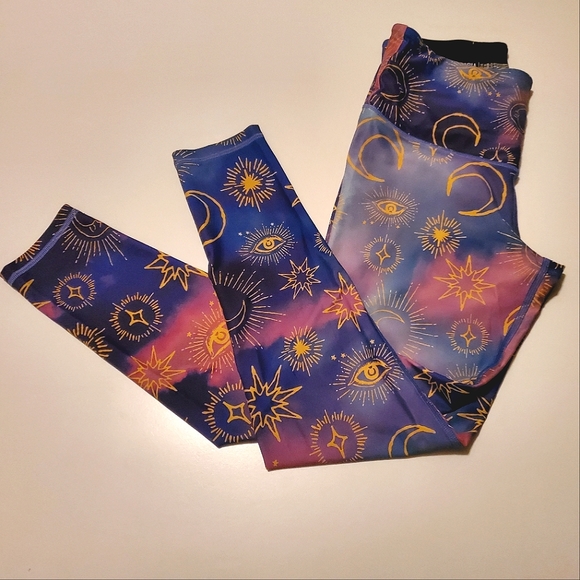 OFFER🌠🌌Victoria's Secret VICTORIA SPORT Mystic Celestial Knockout Leggings, M - Picture 4 of 8